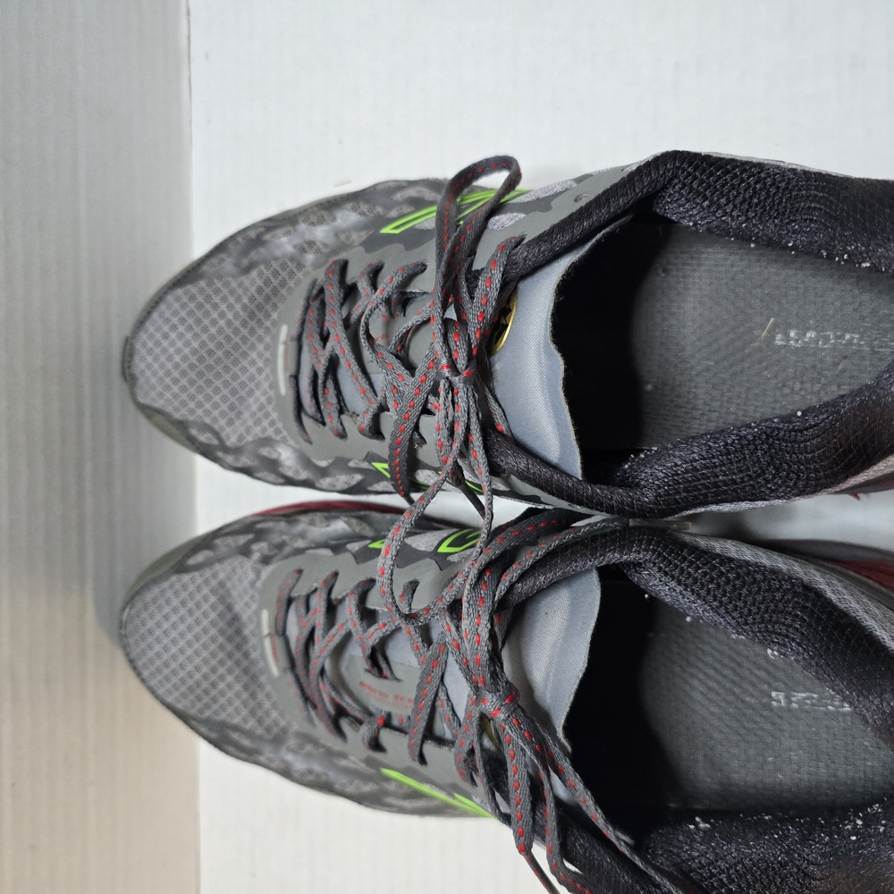 New Balance Gray and Black Performance Athletic Shoes